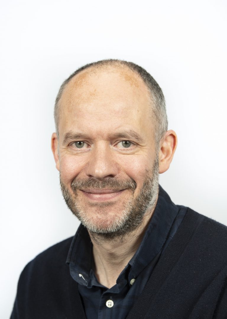 Dr Simon Bradstreet.